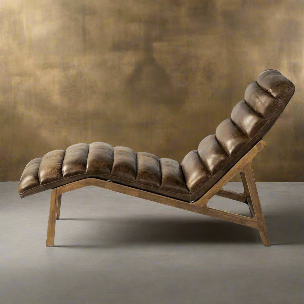 Tufny Chair