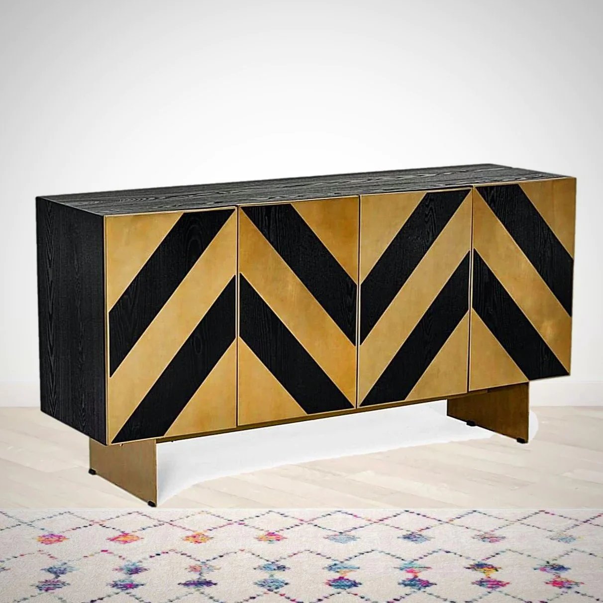 Perny Credenza