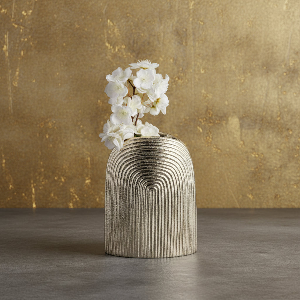 Decony Vase 11"