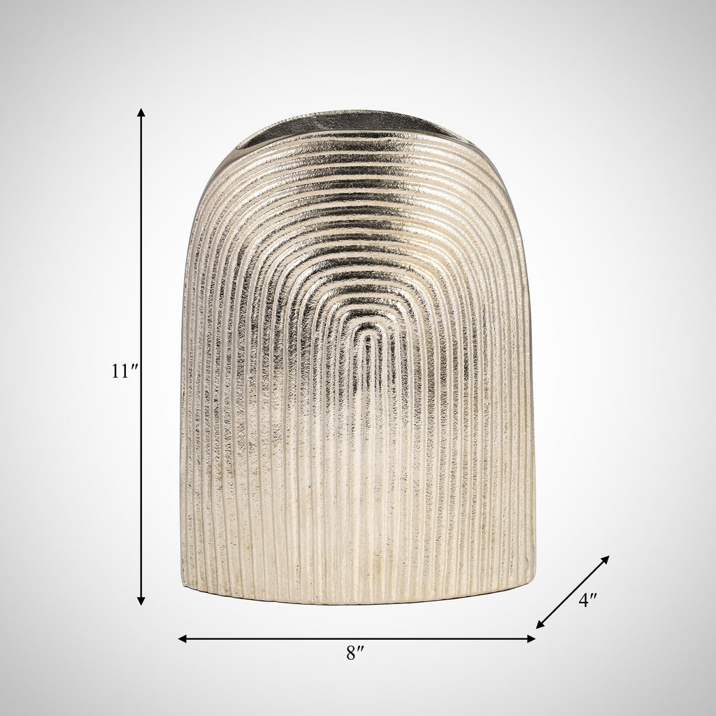 Jarrón de metal con forma de arco de 11"