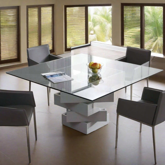 Cozeny Dining Table