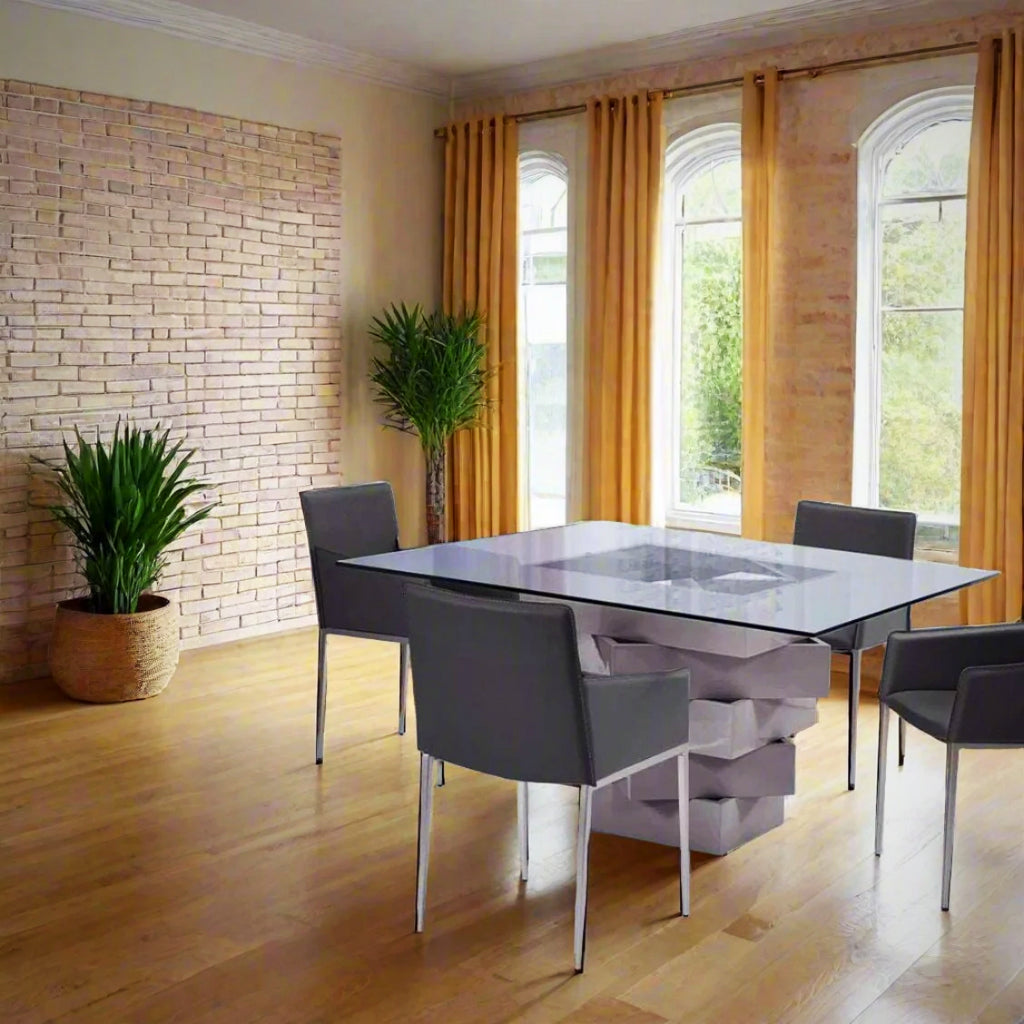 Cozeny Dining Table