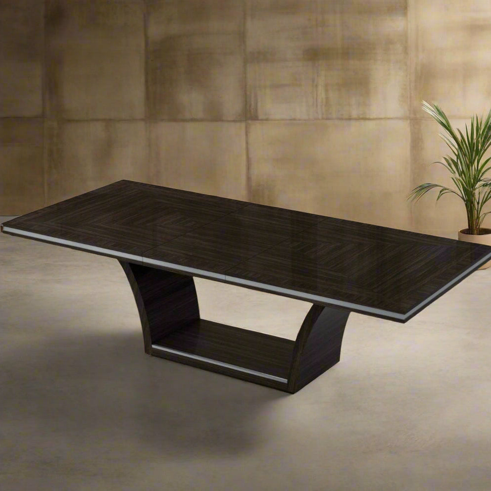 Oakfield Dining Table