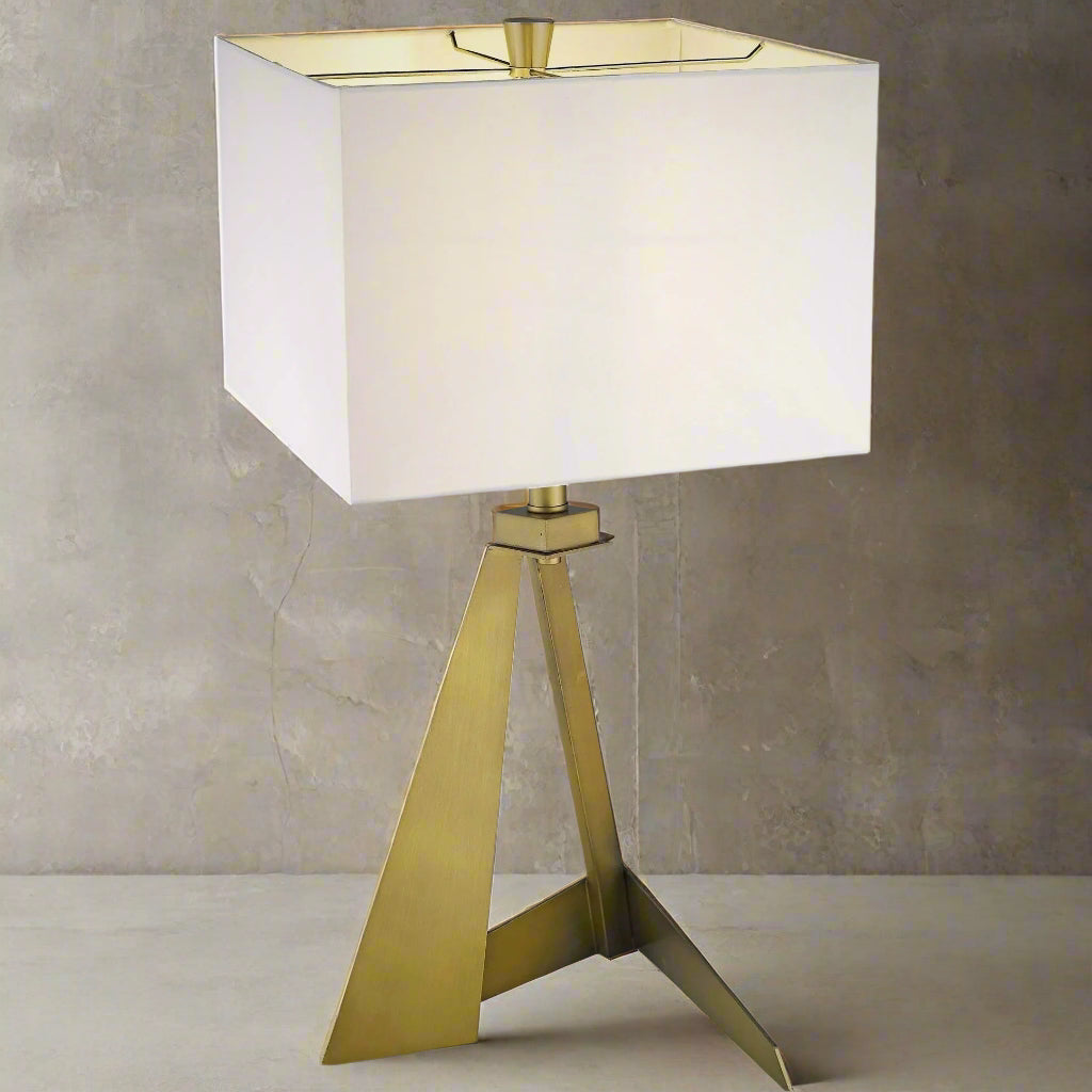 Carroll Lamp