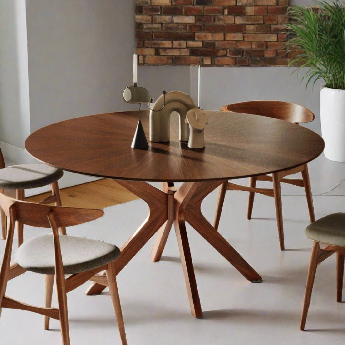 Drony Dining Table