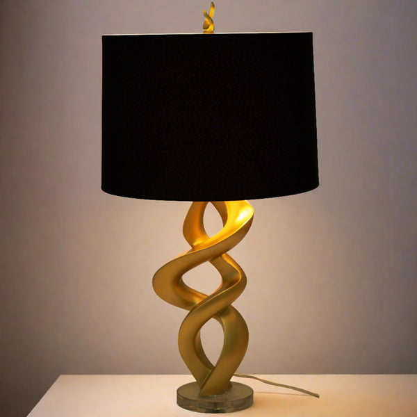 Wallkill  Lamp