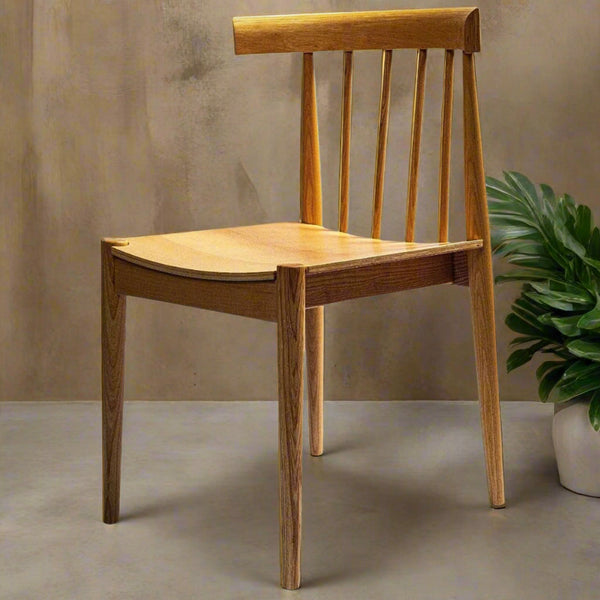 Deseny Dining Chair