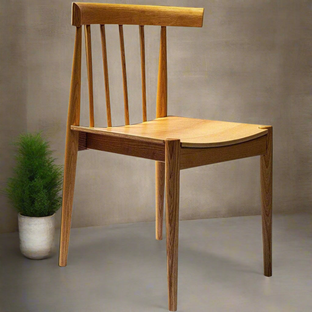 Deseny Dining Chair