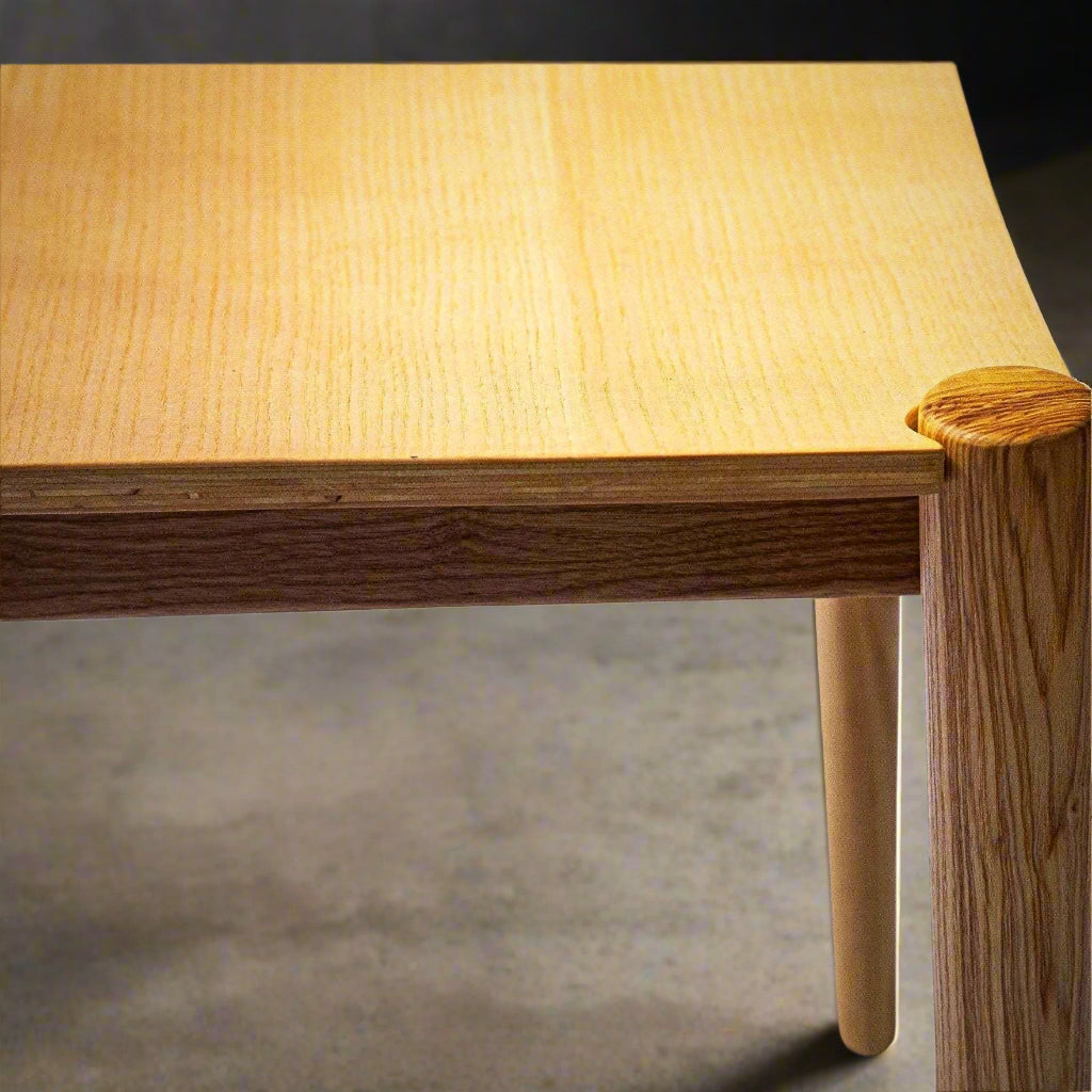 Deseny Dining Chair
