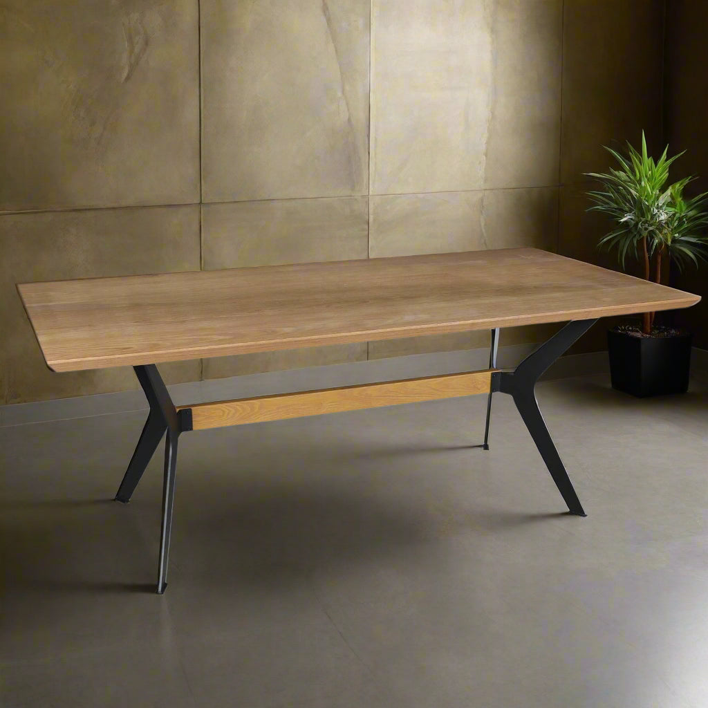 Farmington Dining Table