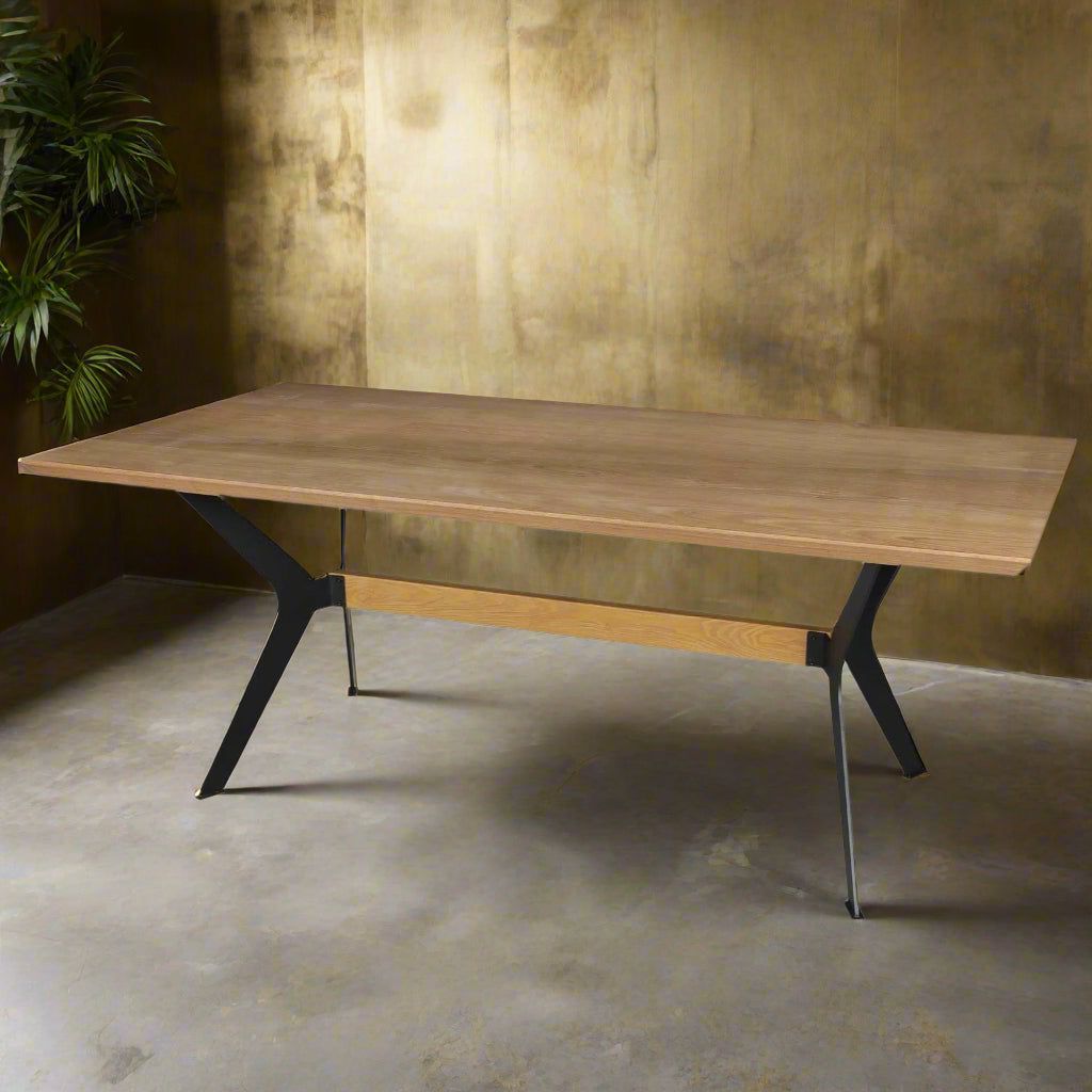 Farmington Dining Table