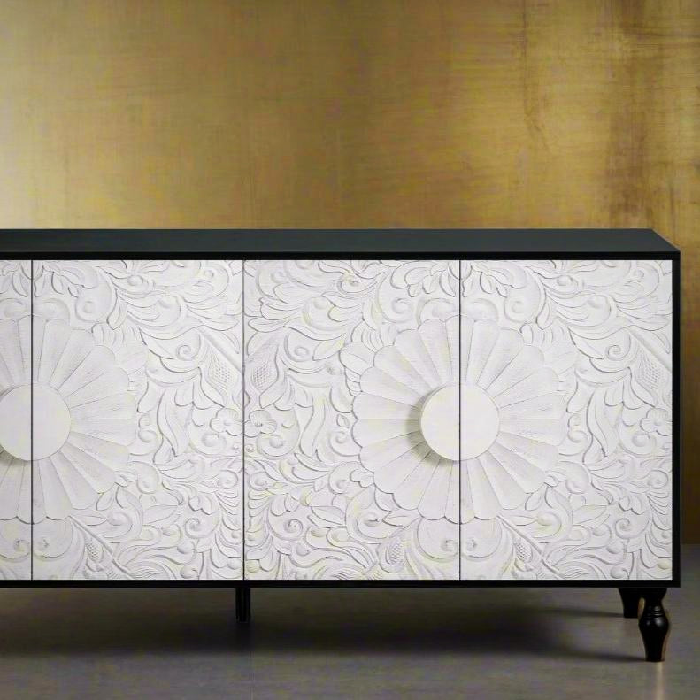 Dutches Credenza