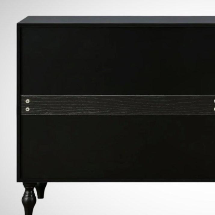 Dutches Credenza