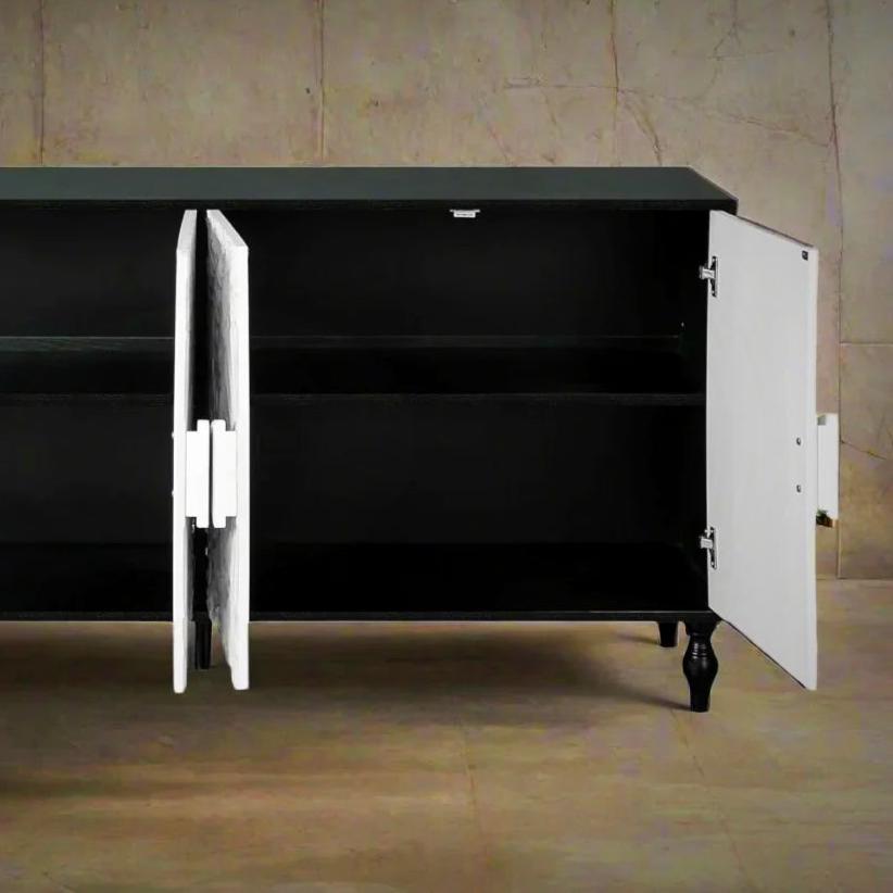 Dutches Credenza